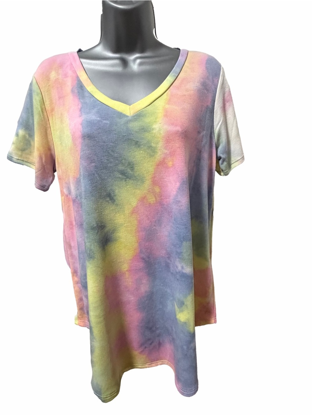 NWOT Heimish Short Sleeve V neck multi color tiedye print purple/lime size L